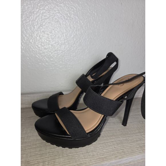 I.N.C Cerina strappy dress sandals, black size 9 - Picture 3 of 5